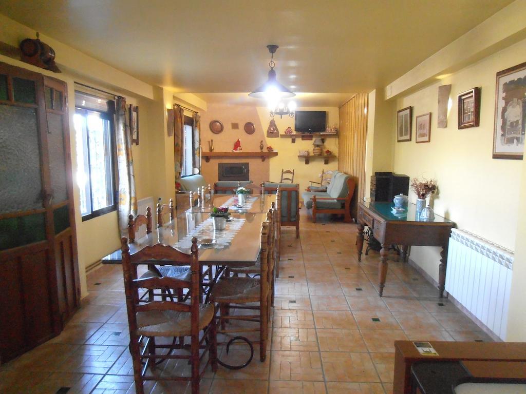 מלון Pinos Puente Alojamiento Rural Torre Hueca חדר תמונה