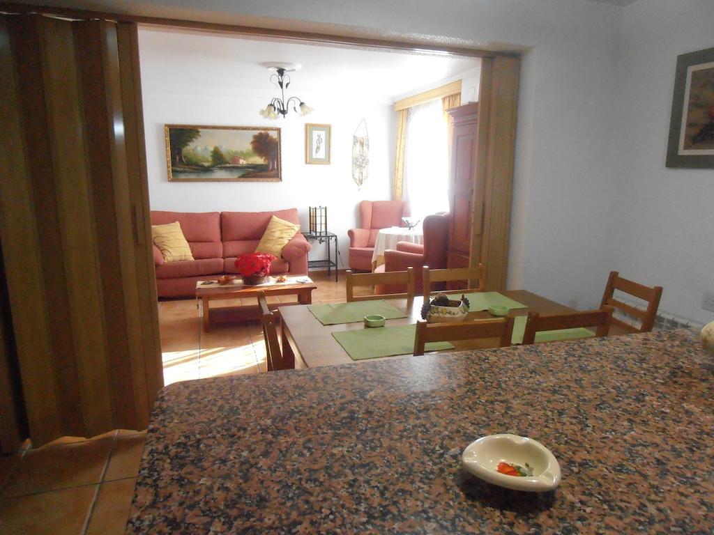 מלון Pinos Puente Alojamiento Rural Torre Hueca חדר תמונה