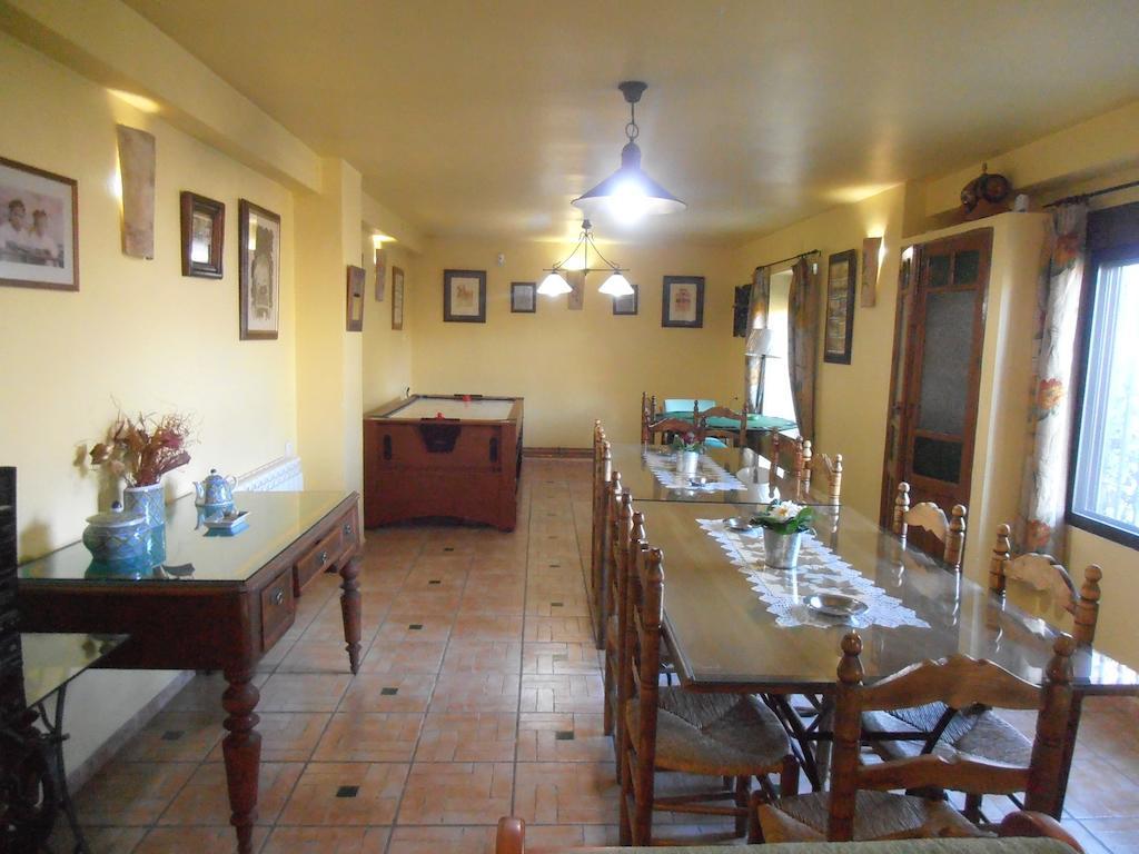 מלון Pinos Puente Alojamiento Rural Torre Hueca חדר תמונה